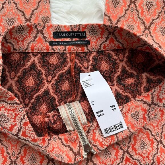 NWT Urban Outfitters Women's Susie Jacquard High Waisted Zip Front Pants Size 4 - Picture 2 of 4